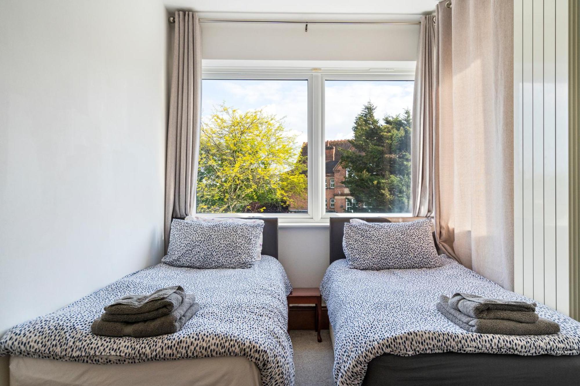 Modern 2 Bedroom Apartment In Mitcham, London Zewnętrze zdjęcie