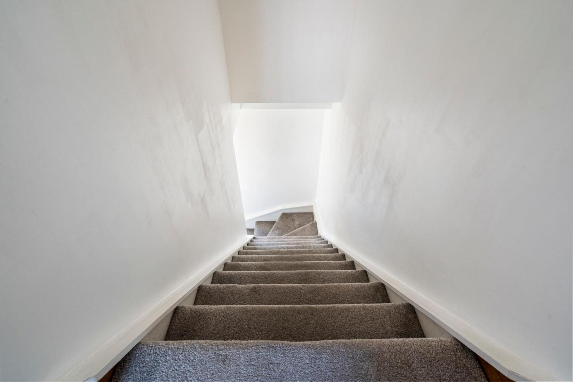 Modern 2 Bedroom Apartment In Mitcham, London Zewnętrze zdjęcie